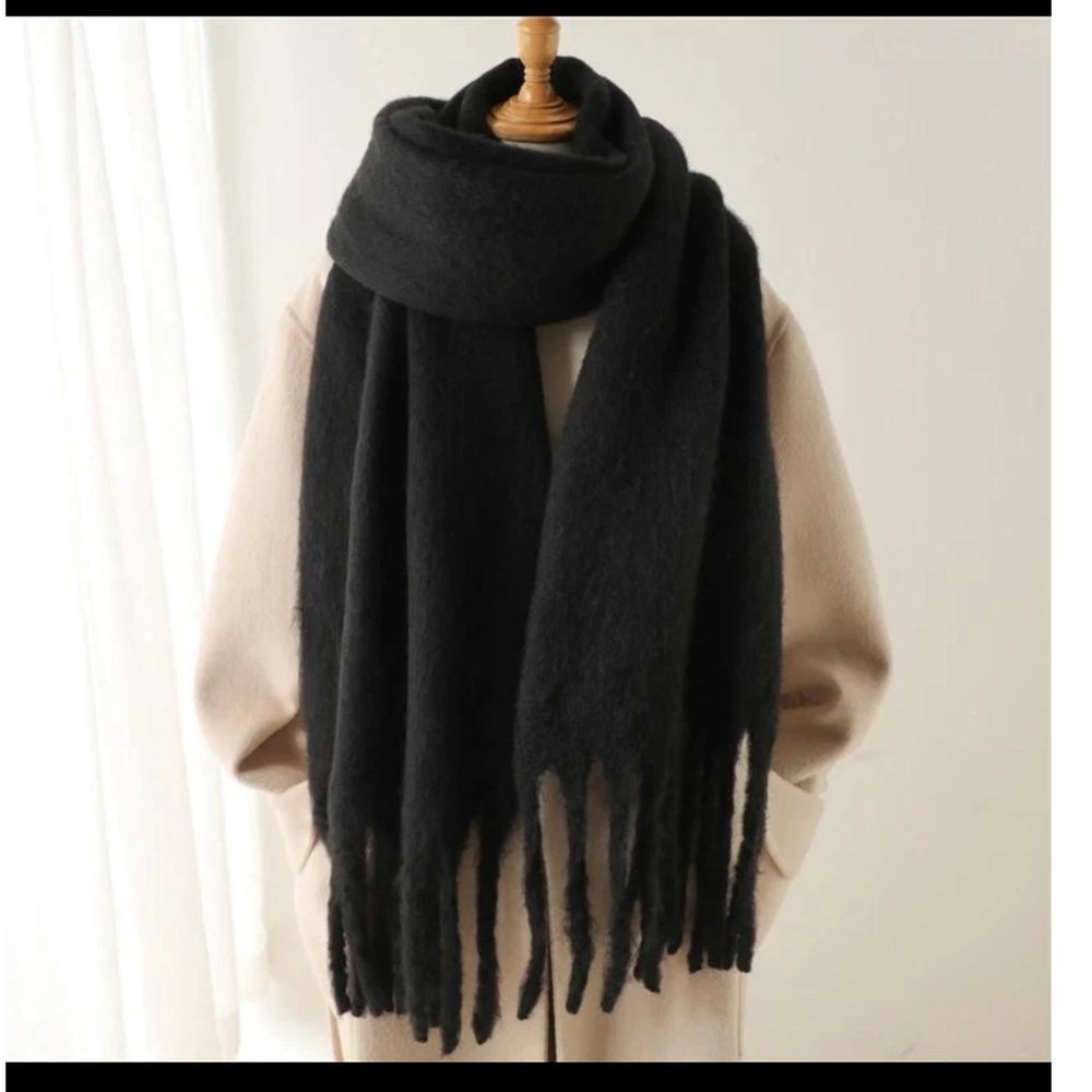 Classic Black Mohair Scarf – Soft, Cozy & Stylish – 82.7x15.7 in
